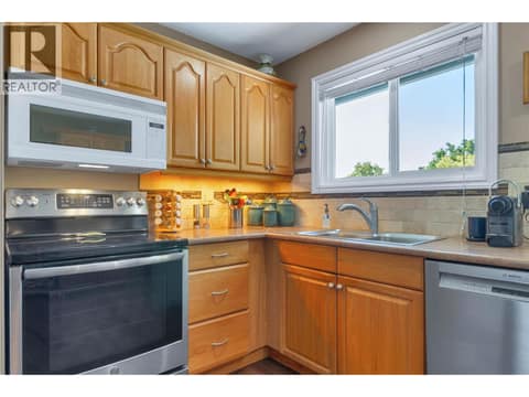 Photo 18 of 1303 41 Avenue, East Hill, Vernon