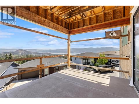 Photo 12 of 3563 Goldie Way, Glenrosa, West Kelowna