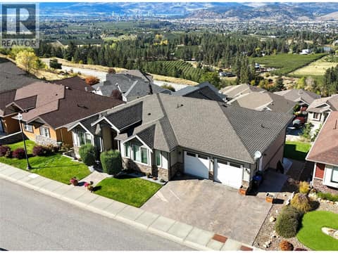 Photo 2 of 1494 Montenegro Drive, Black Mountain, Kelowna