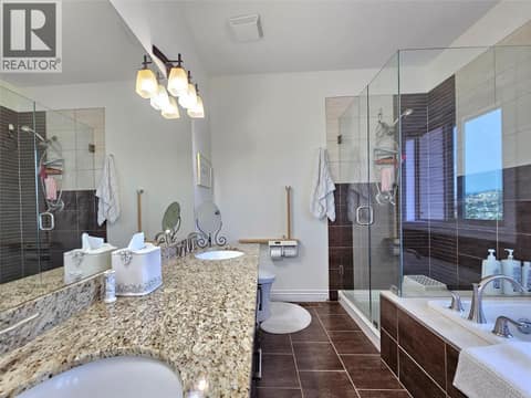 Ensuite at 1494 Montenegro Drive, Black Mountain, Kelowna