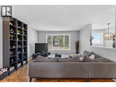 Photo 6 of 1863 Cathy Avenue, Black Mountain, Kelowna