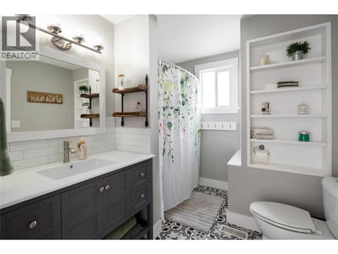 Photo 19 of 5301 Spalding Road, North BX, Vernon