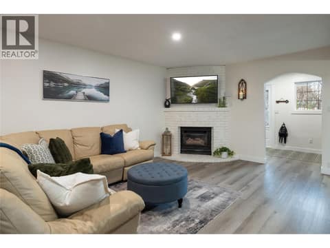 Photo 7 of 5301 Spalding Road, North BX, Vernon