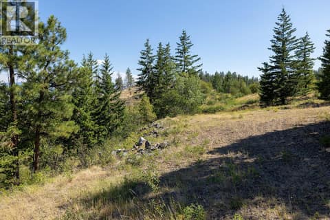 Photo 8 of 3666 Gates Road, Glenrosa, West Kelowna