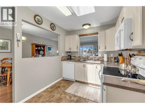 Photo 9 of 8907 Pineo Court Unit# 306, Main Town, Summerland