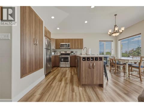 Photo 14 of 124 Sarsons Road Unit# 11, Middleton Mountain Vernon