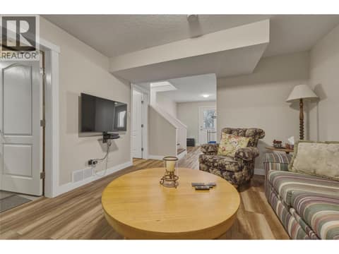 Photo 27 of 124 Sarsons Road Unit# 11, Middleton Mountain Vernon