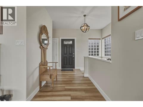 Photo 4 of 124 Sarsons Road Unit# 11, Middleton Mountain Vernon