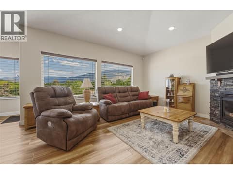 Photo 6 of 124 Sarsons Road Unit# 11, Middleton Mountain Vernon