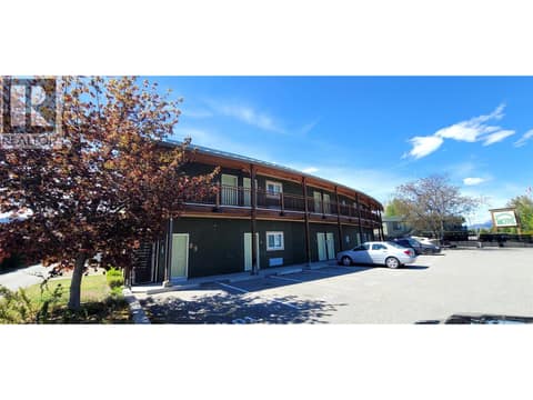 Photo 2 of 6203 Willow Avenue, Summerland Rural