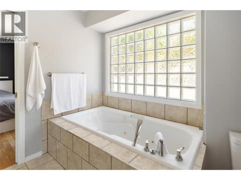 Photo 19 of 877 Toovey Road, Black Mountain, Kelowna