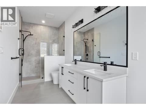 Photo 16 of 2850 Thompson Drive, Valleyview, Kamloops
