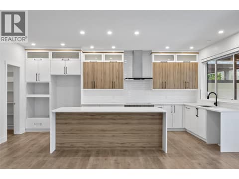 Photo 8 of 2850 Thompson Drive, Valleyview, Kamloops