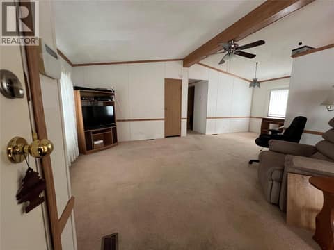 Living room at 5484 25 Avenue Unit# 123, South Vernon