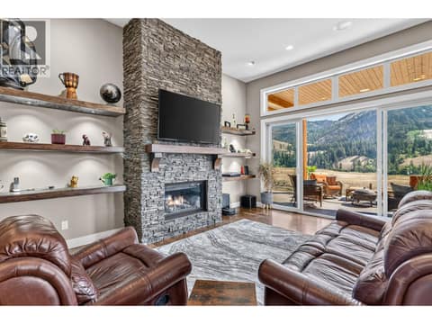 Photo 4 of 1084 Stockley Street, Black Mountain, Kelowna