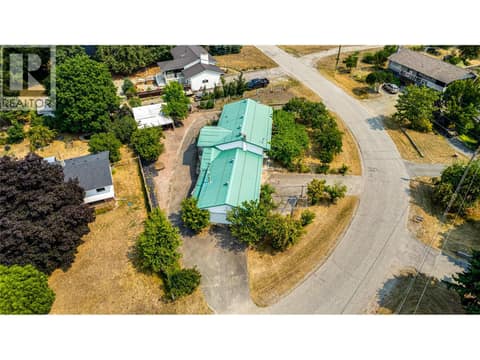 3 Separate Driveways at 3472 Lockhart Crescent, Armstrong/ Spall., Spallumcheen
