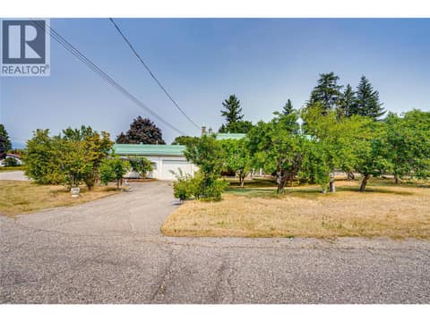 Photo 7 of 3472 Lockhart Crescent, Armstrong/ Spall., Spallumcheen