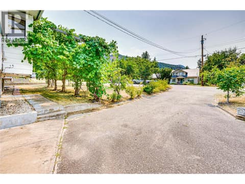 Photo 9 of 3472 Lockhart Crescent, Armstrong/ Spall., Spallumcheen