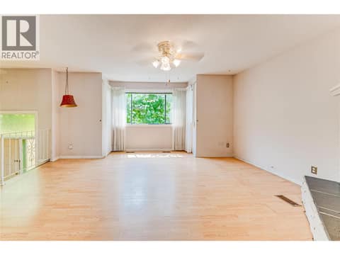 Bright living room at 3472 Lockhart Crescent, Armstrong/ Spall., Spallumcheen