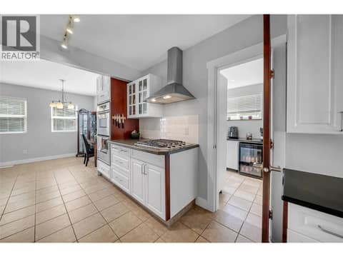 Photo 10 of 1366 Ridgedale Avenue, Columbia/Duncan, Penticton
