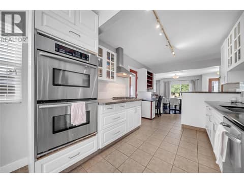 Photo 12 of 1366 Ridgedale Avenue, Columbia/Duncan, Penticton