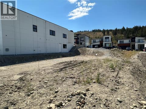 Photo 5 of 3745 Davidson Court, Glenrosa, West Kelowna