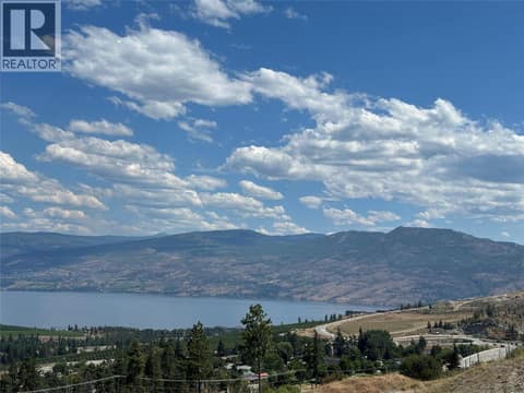 Photo 9 of 3745 Davidson Court, Glenrosa, West Kelowna