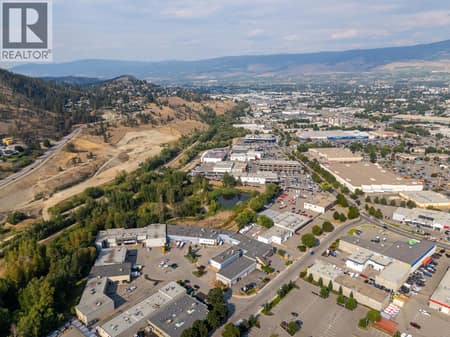 Photo 2 of 2300 Hunter Road, Dilworth Mountain, Kelowna