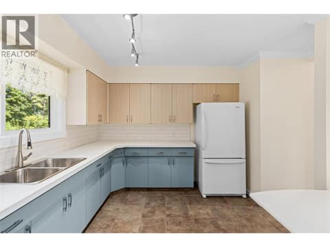 Photo 18 of 10330 Meadow Road, Lake Country East / Oyama
