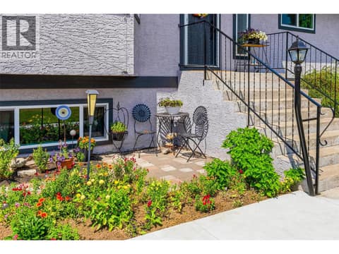 Photo 7 of 10330 Meadow Road, Lake Country East / Oyama