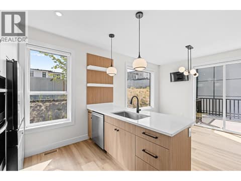Photo 12 of 3741 Astoria Drive, Glenrosa, West Kelowna
