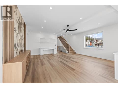 Photo 8 of 3741 Astoria Drive, Glenrosa, West Kelowna