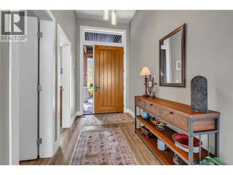 Photo 12 of 3579 Ranch Road, Glenrosa, West Kelowna