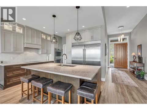 Photo 4 of 3579 Ranch Road, Glenrosa, West Kelowna