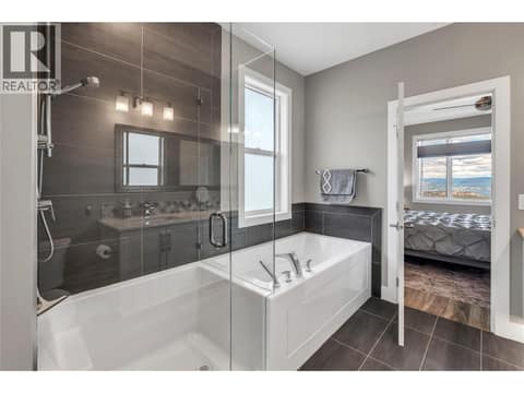 Photo 8 of 3579 Ranch Road, Glenrosa, West Kelowna
