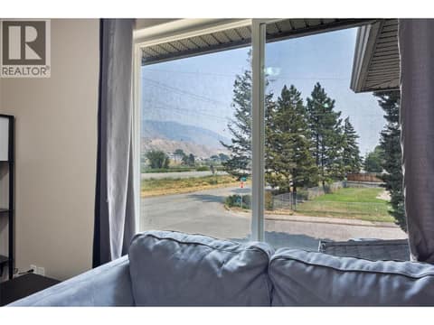 Photo 10 of 2253 PARK Drive, Valleyview, Kamloops