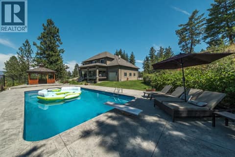 Photo 3 of 2615 Harvard Road, South East Kelowna