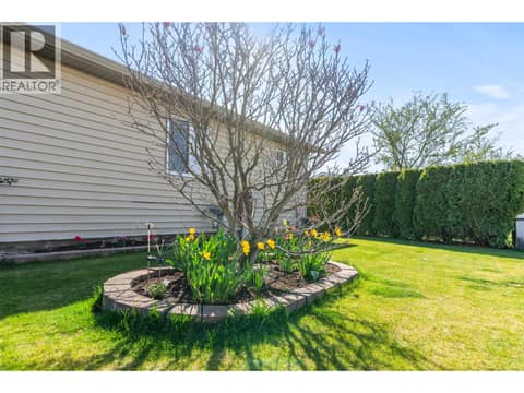 Photo 48 of 9510 97 Highway N Unit# 84, Swan Lake West, Vernon
