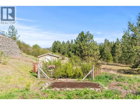 Photo 64 of 9510 97 Highway N Unit# 84, Swan Lake West, Vernon