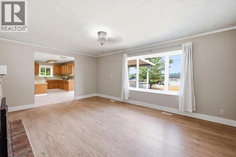 Living Room at 3585 Warner Avenue, Armstrong/ Spall.