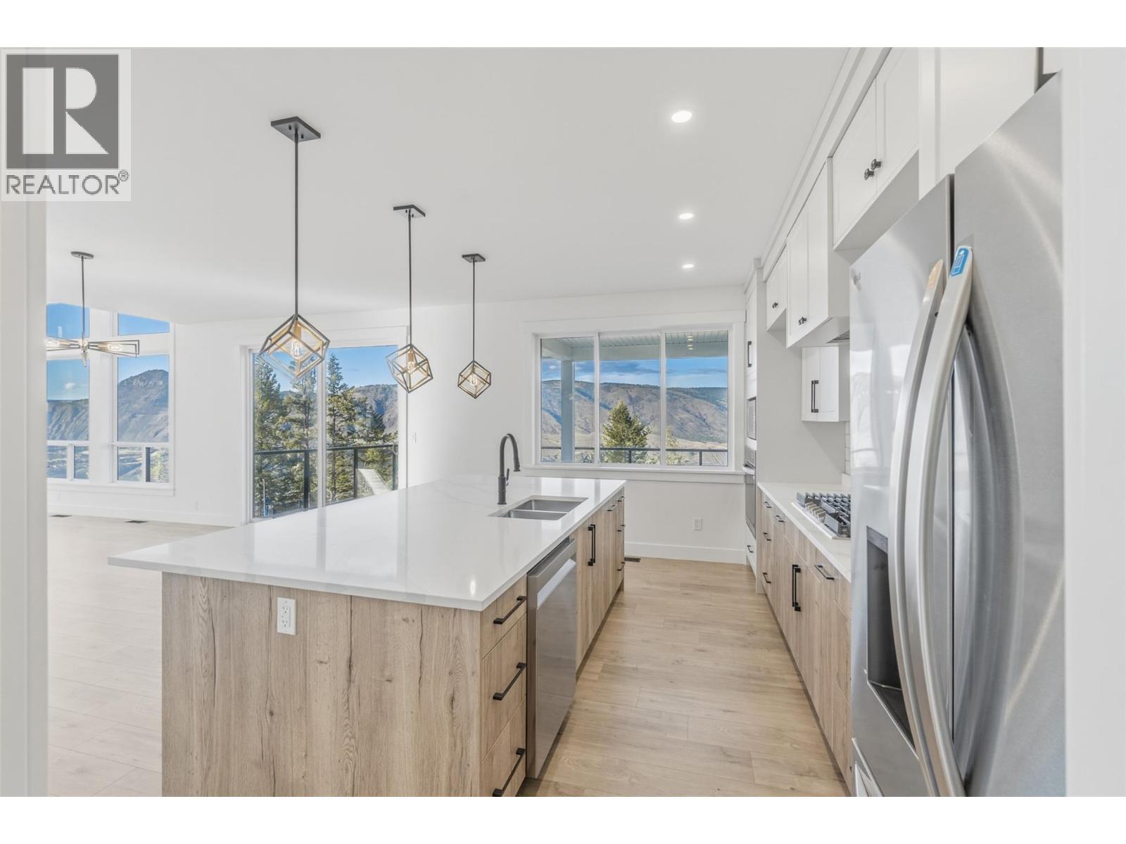 Photo 10 of 1762 Balsam Place, Juniper Ridge, Kamloops