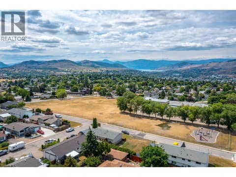 Photo 12 of 3401 12 Street, East Hill, Vernon