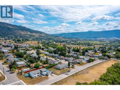 Photo 14 of 3401 12 Street, East Hill, Vernon