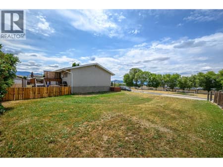 Photo 6 of 3401 12 Street, East Hill, Vernon