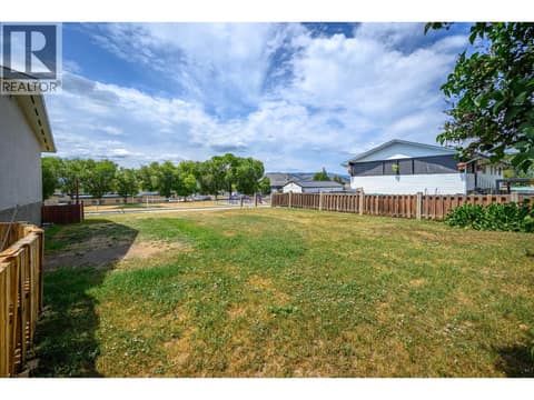 Photo 8 of 3401 12 Street, East Hill, Vernon