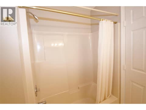 Photo 42 of 3906 Pleasant Valley Road Unit# 19, Harwood, Vernon