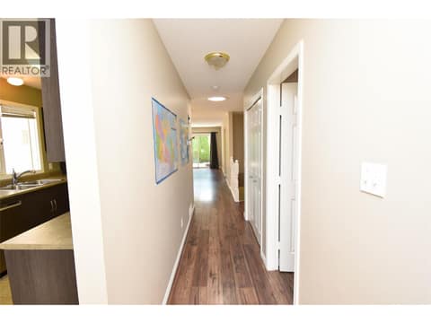 Hallway from front door at 3906 Pleasant Valley Road Unit# 19, Harwood, Vernon