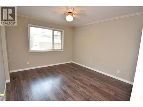 Primary bedroom at 3906 Pleasant Valley Road Unit# 19, Harwood, Vernon