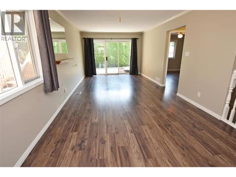 Spacious Dining and living room at 3906 Pleasant Valley Road Unit# 19, Harwood, Vernon