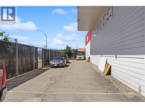 Photo 5 of 2504 & 4105 & 4211 41& 25 Street, City of Vernon